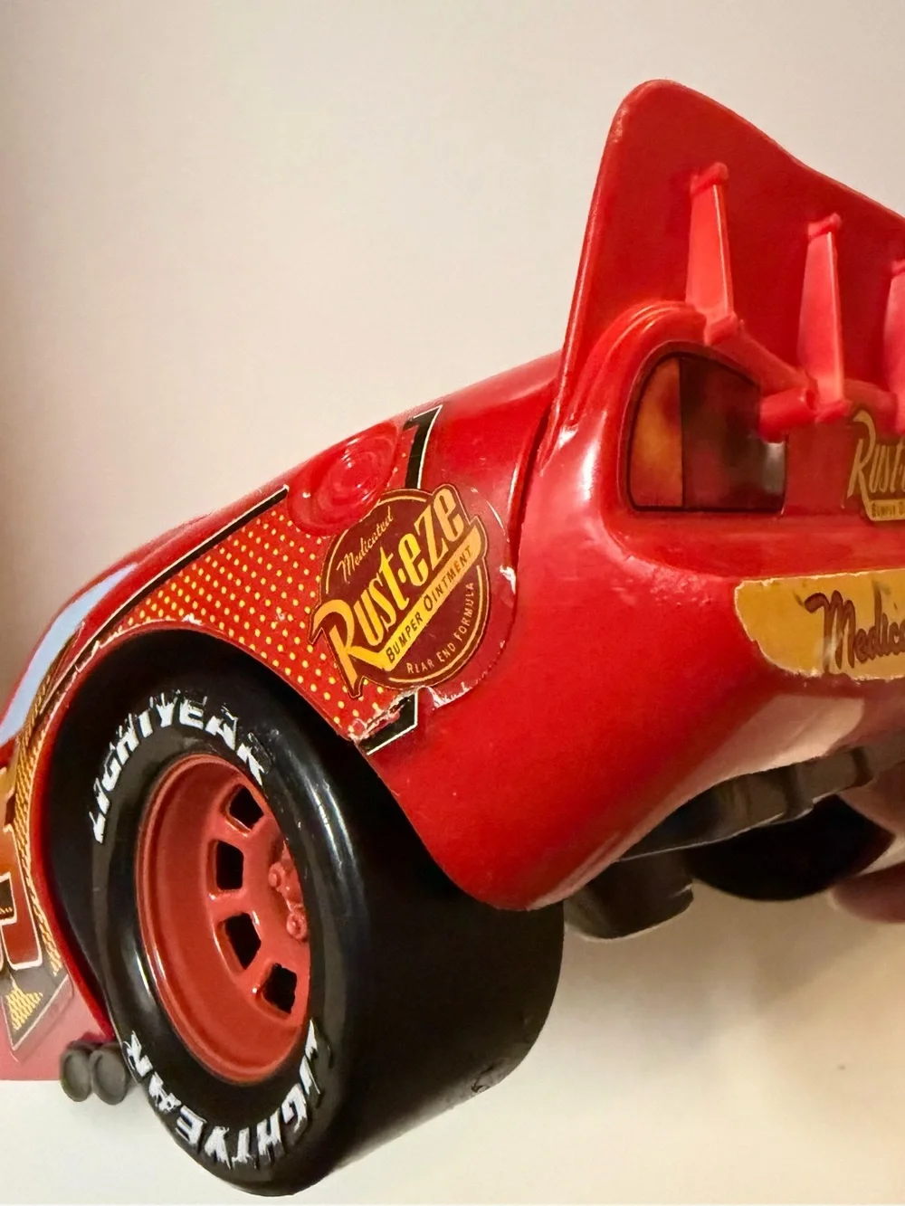 Disney Pixar Cars Lightning McQueen Toy Car Expressions Bar - Eye Movement 14 in